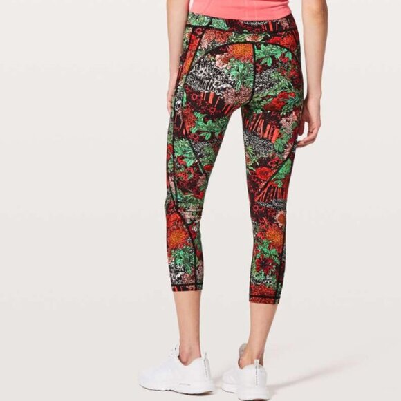 Lululemon Time To Sweat Crop 23" - Picture 7 of 7